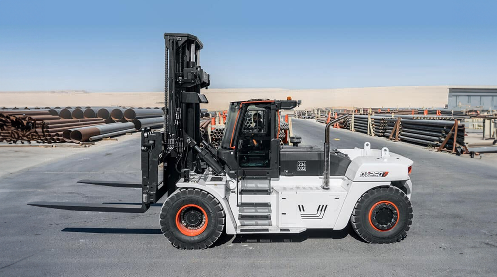 Forklift Service Image 1 – Heavy Lift Forklifts