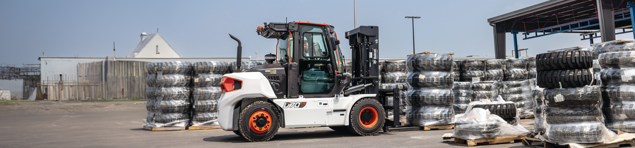 Heavy Lift Forklifts – Forklift Equipment