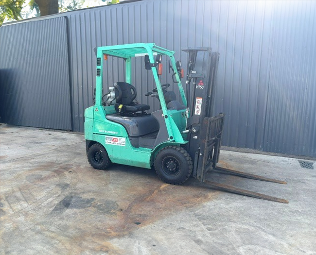 Mitsubishi 1.8T FGE18ZNT LPG - For Hire