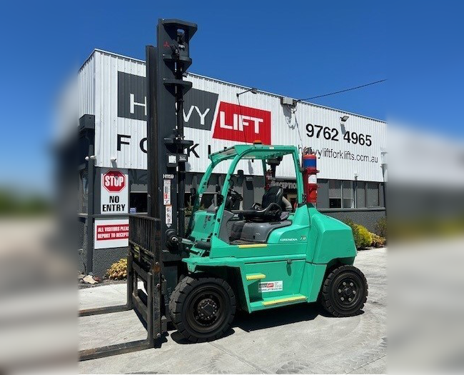 7 Tonne Mitsubishi FD70T - For Hire