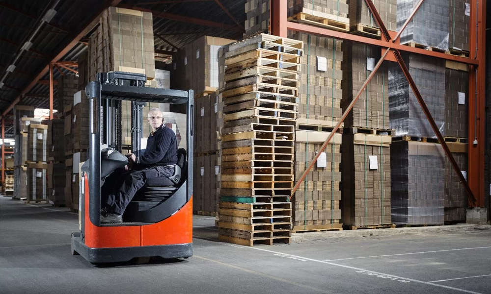 Heavy lift at warehouse